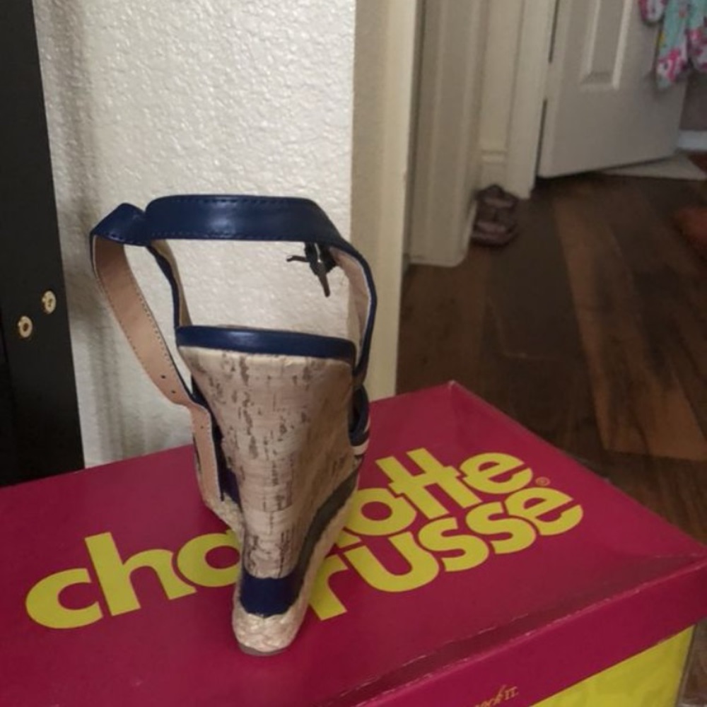 Shoes - Picture 3 of 3